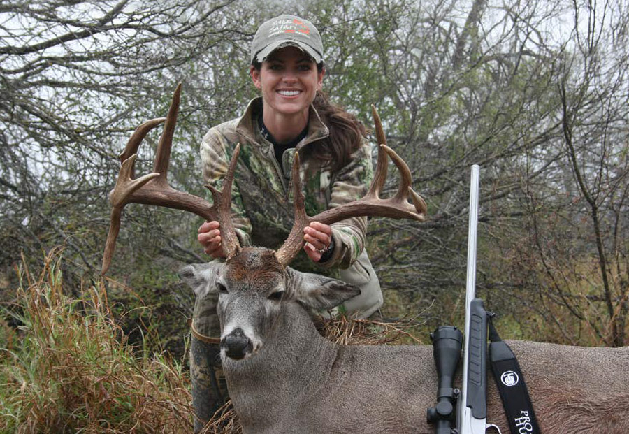 South Texas Trophy Whitetail Deer Hunting in South Texas with Lonestar